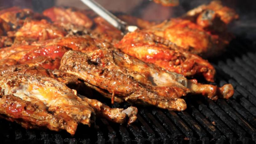 Have a Food-Safe Barbeque This Summer