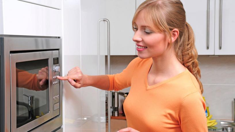 Safe Preparation of Foods Using the Microwave